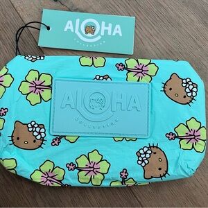 ALOHA Collection Hello Kitty Mini Pouch DFS